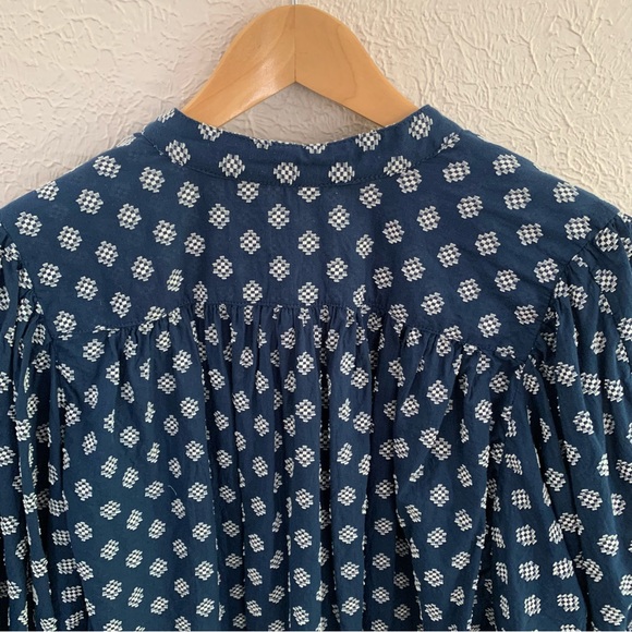 By Anthropologie navy blue blouse with embroidered pattern - Picture 6 of 9